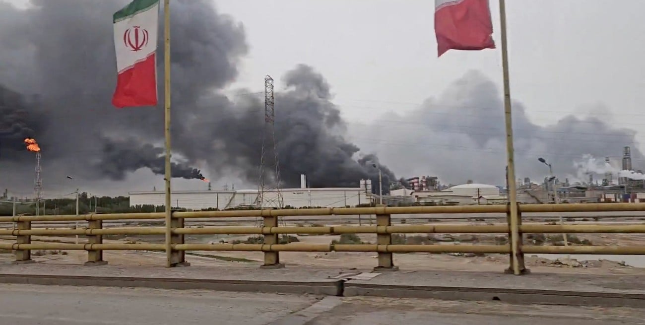 La guerra en Medio Oriente entra en una nueva fase con ataques sobre centrales químicas y nucleares