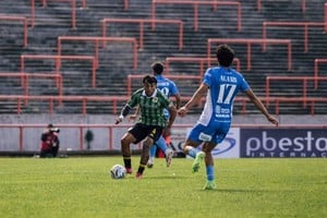 Aburrido empate sin goles entre Aldosivi y Estudiantes de Río Cuarto.