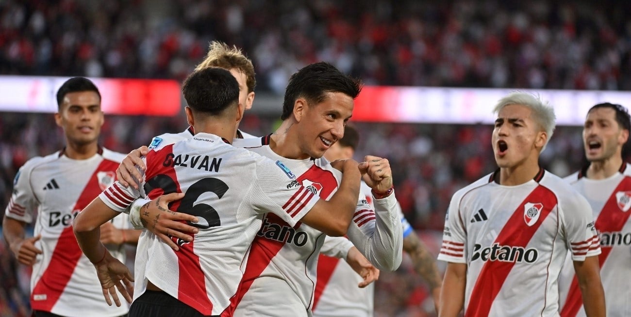 Con un brillante Tomás Galván, River aplastó a Belgrano y estira su racha ganadora