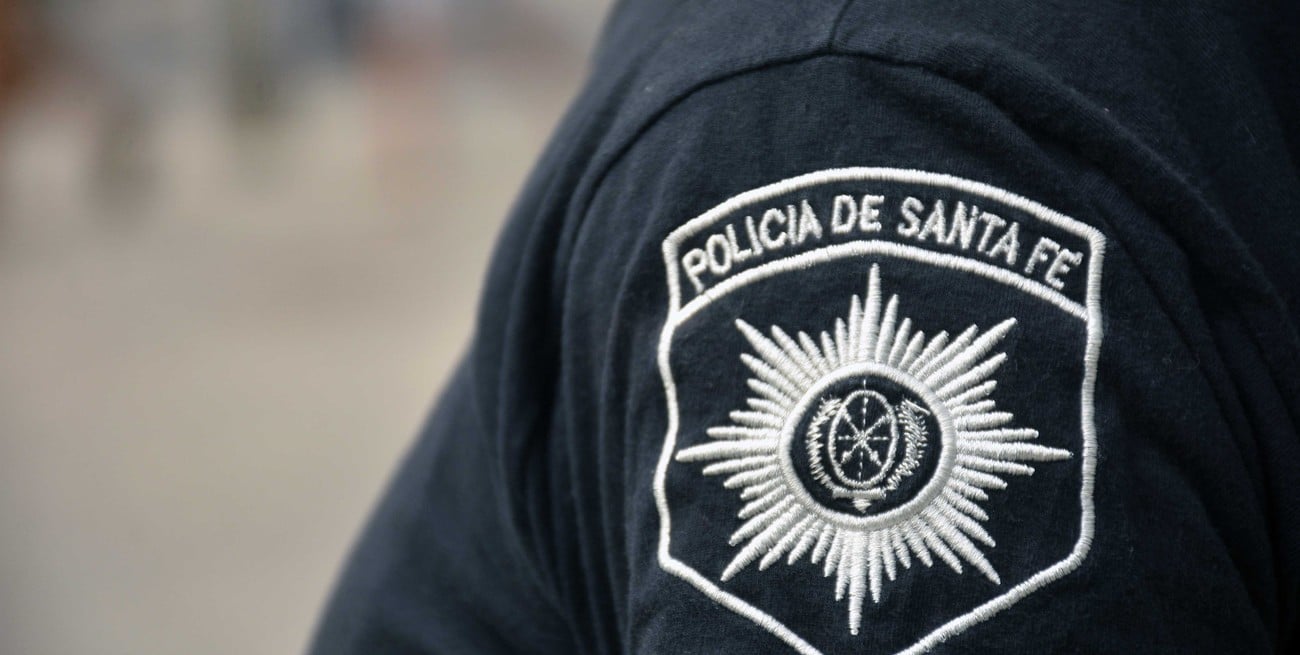 Denuncian a un subinspector de policía por amenazas en un bar de bulevar Pellegrini