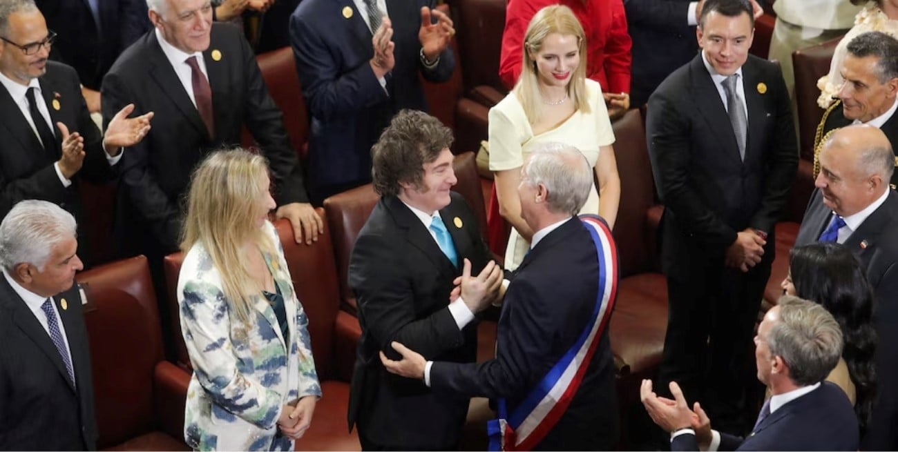 Javier Milei recibe a José Antonio Kast en su primera visita oficial y reúne al gabinete en Casa Rosada