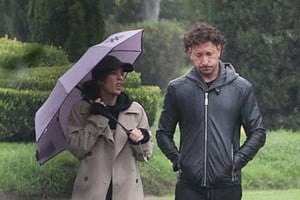 La ex pareja, que confirmó su separación meses atrás tras 18 años de relación, se volvió a encontrar en este difícil contexto.