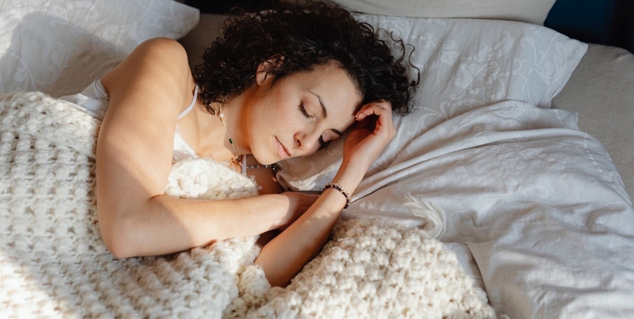 Claves para dormir mejor: hábitos simples que ayudan a mejorar el descanso y la salud