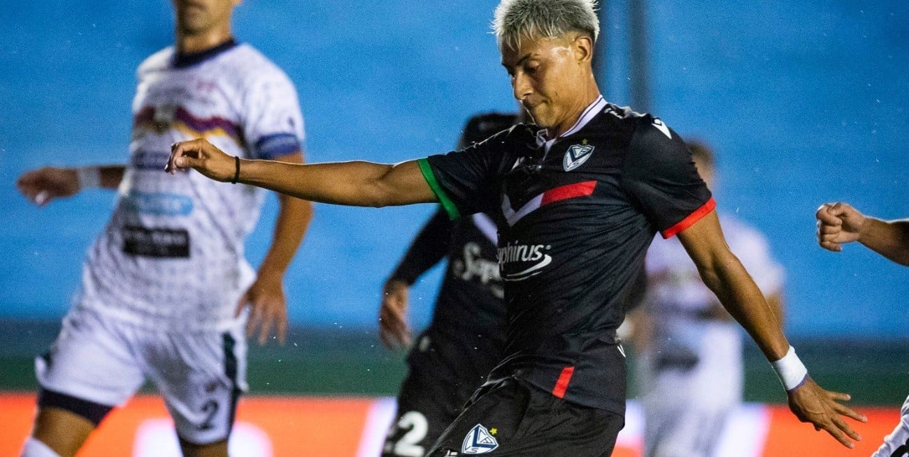 Vélez goleó a Deportivo Armenio y avanza en la Copa Argentina