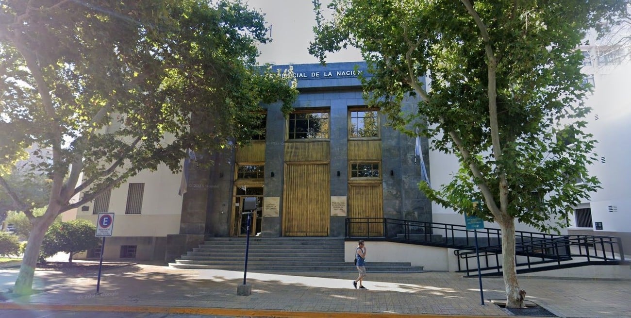 Casamiento gitano y trata: juzgan a una familia santafesina acusada de someter a una menor