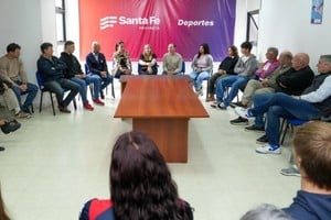 El Ministerio de Igualdad y Desarrollo Humano, recibió a atletas y oficiales deportivos santafesino