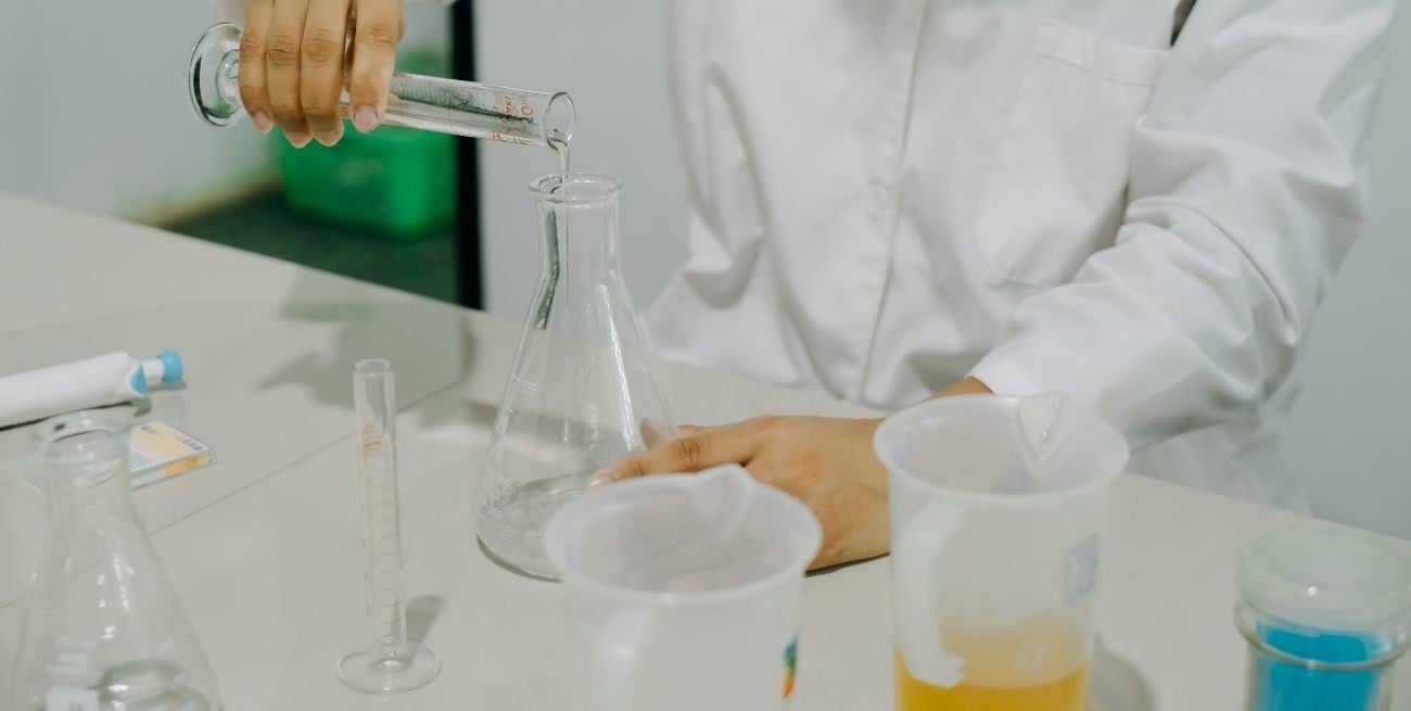 Día Mundial de la Ciencia y la Tecnología: el legado de Bernardo Houssay que sigue vigente en cada laboratorio argentino