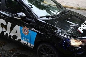 Llegó al lugar personal policial