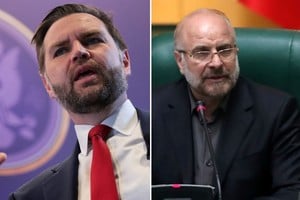 JD Vance, vicepresidente de Estados Unidos, y Mohammad Bagher Ghalibaf, presidente del Parlamento de Irán, ambos este sábado en Pakistán. Crédito: Reuters