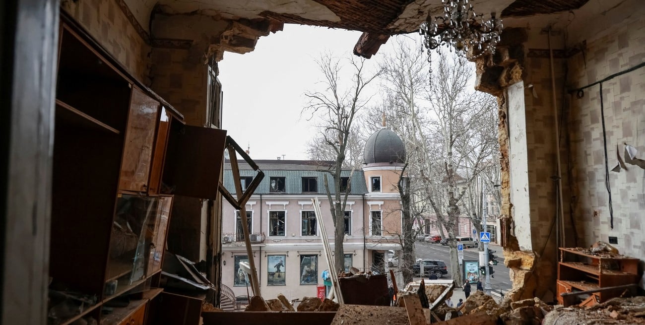 Odesa bajo fuego: bombardeos contra objetivos civiles empañan el alto al fuego