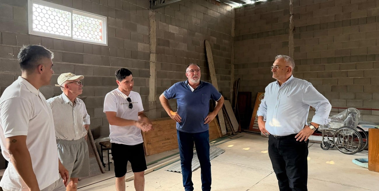 Calvo recorrió el barrio Villani en Frontera y respaldó el trabajo de la vecinal