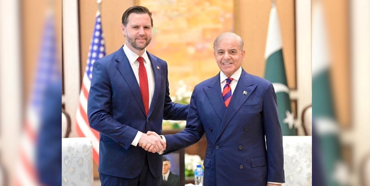JD Vance se reúne con el primer ministro de Pakistán para destrabar el diálogo con Irán