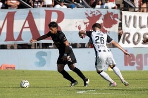 Platense vs Gimnasia (M). Fotos: @caplatense