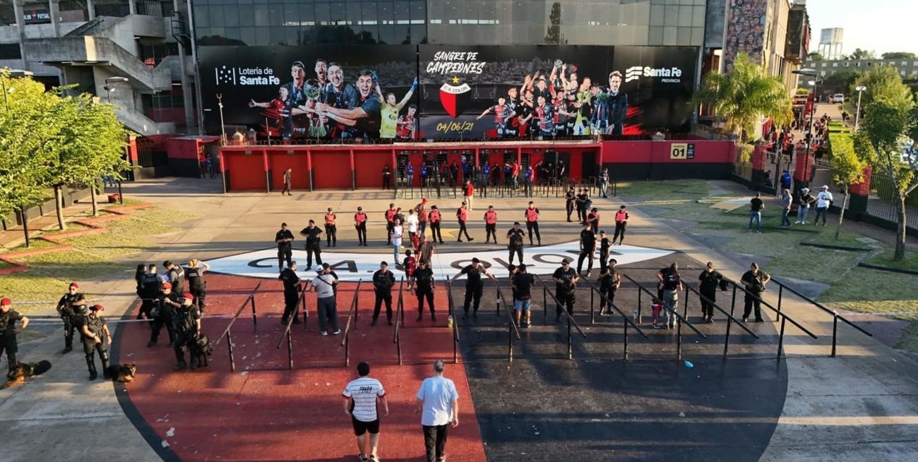 Peverengo, la sanción a una de las barras de Colón, la denuncia al MPA y una evaluación