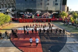 De local en el Cementerio de los Elefantes, Colón buscará quedar como único líder del grupo. Foto: Fernando Nicola.