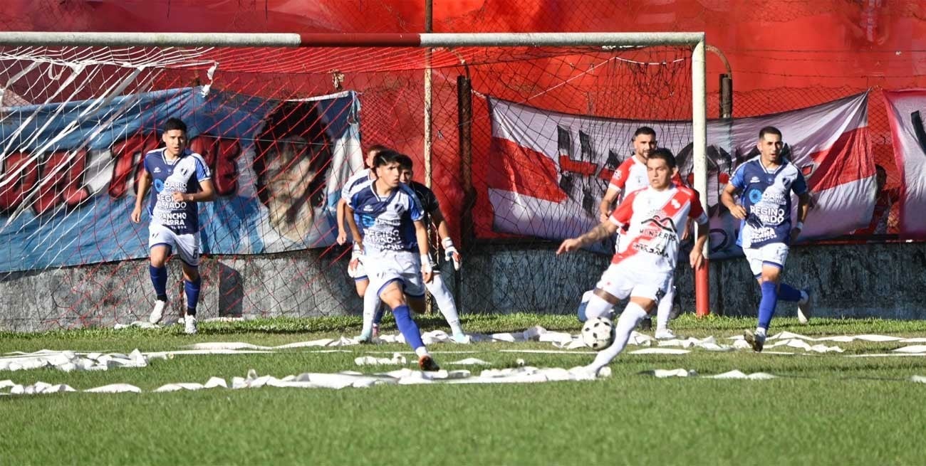 Pulga sigue saltando: el gol de penal de Rodríguez en su debut en la liga tucumana