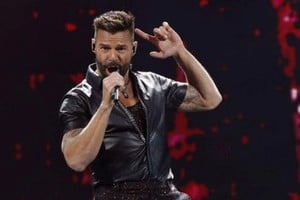 Ricky Martin volvió a confirmar en Córdoba que su repertorio atraviesa generaciones sin perder potencia.