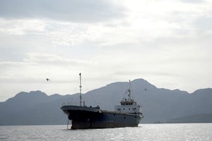 La "guerra de desgaste" llega al Estrecho de Ormuz. Crédito: Reuters.