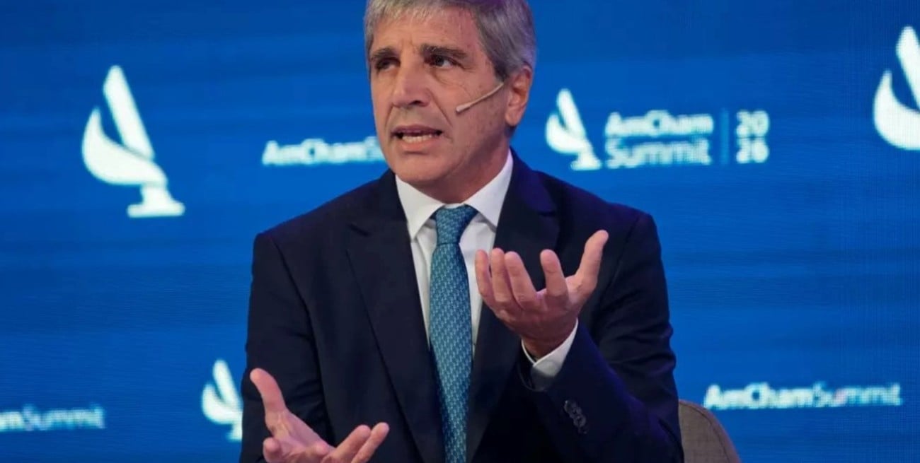 Caputo afirmó que no se van a desviar "ni un centímetro" del rumbo económico