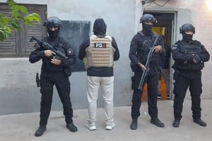 Uno de los domicilios allanados por los investigadores. Foto: El Litoral