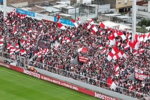 El hincha tatengue, el incondicional, el que merece respeto y signos de grandeza en los objetivos
