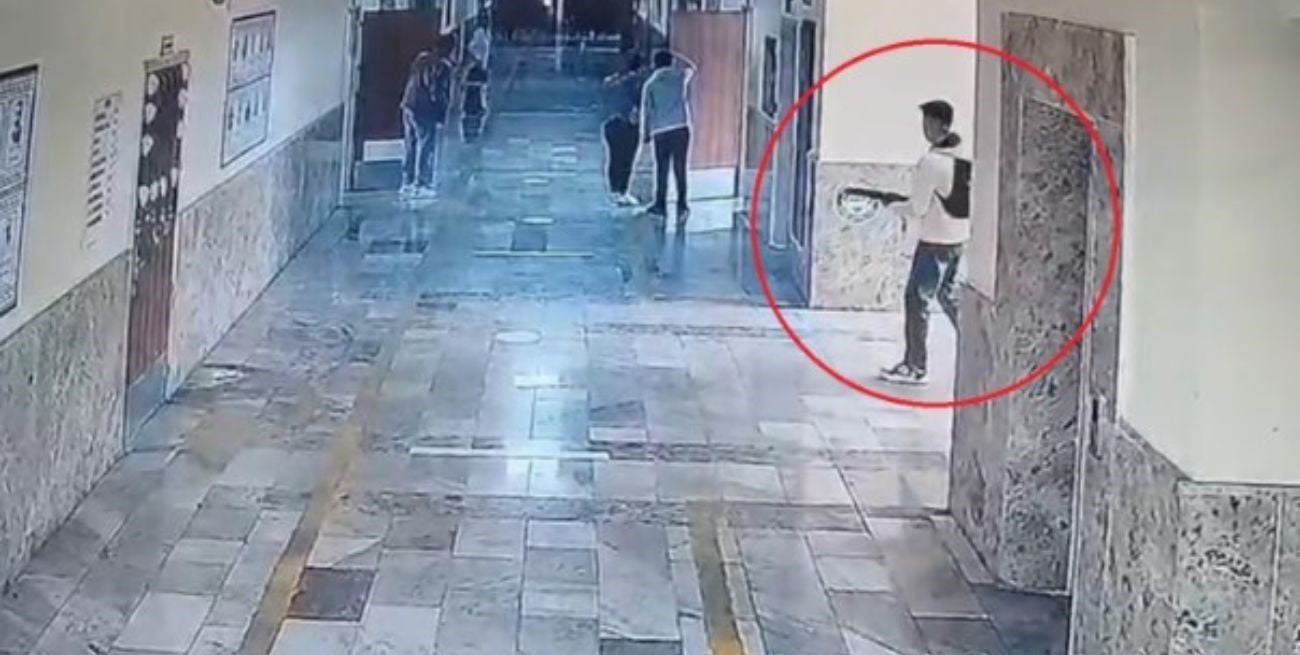 Un joven armado irrumpió en una escuela de Turquía, hirió a 16 personas y luego se quitó la vida
