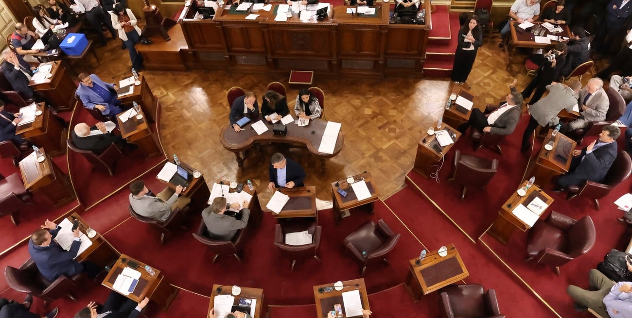 Cruce entre dos senadores del oficialismo provincial por los fondos para las viviendas
