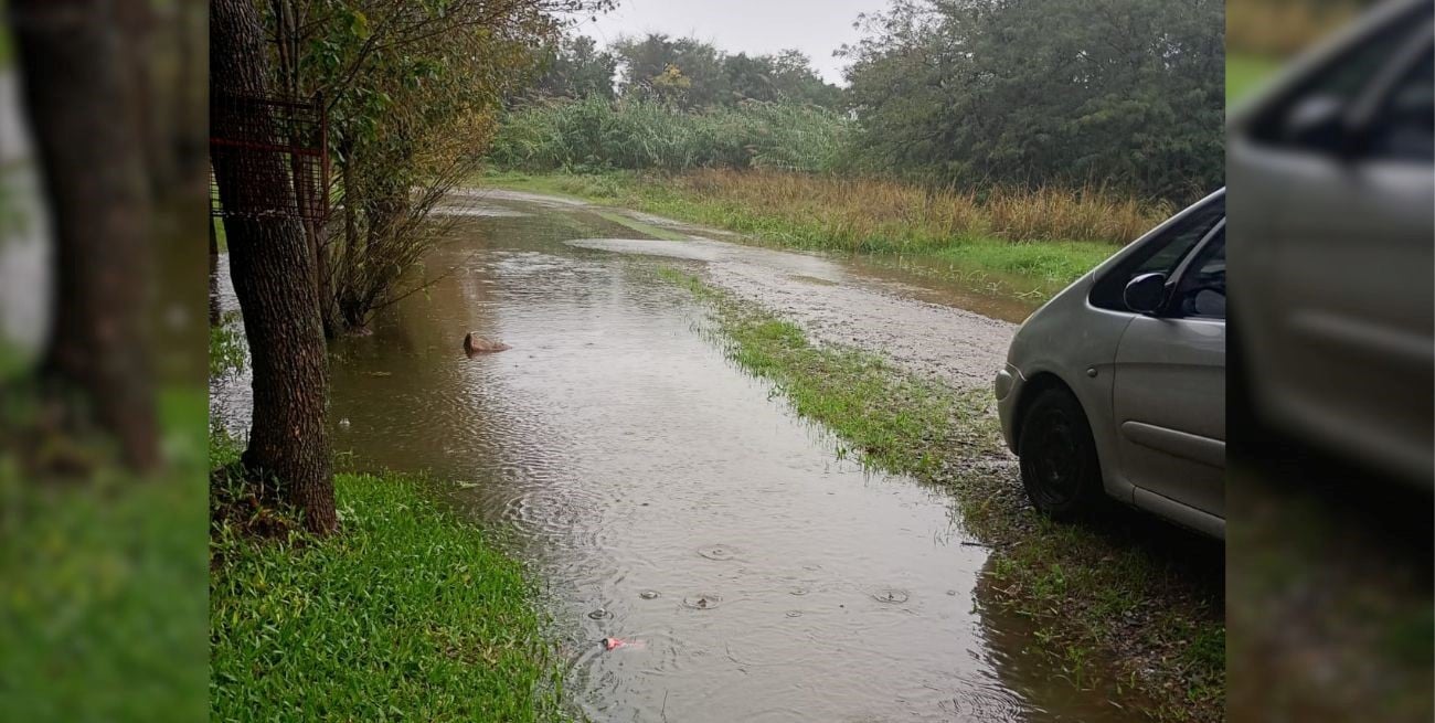 La Esmeralda bajo el agua: el reclamo de los vecinos por la falta de limpieza en zanjas y reservorios