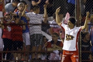 Nuevos ciclos en la Primera Nacional: debut de Toranzo y regreso de Sara a Ferro.