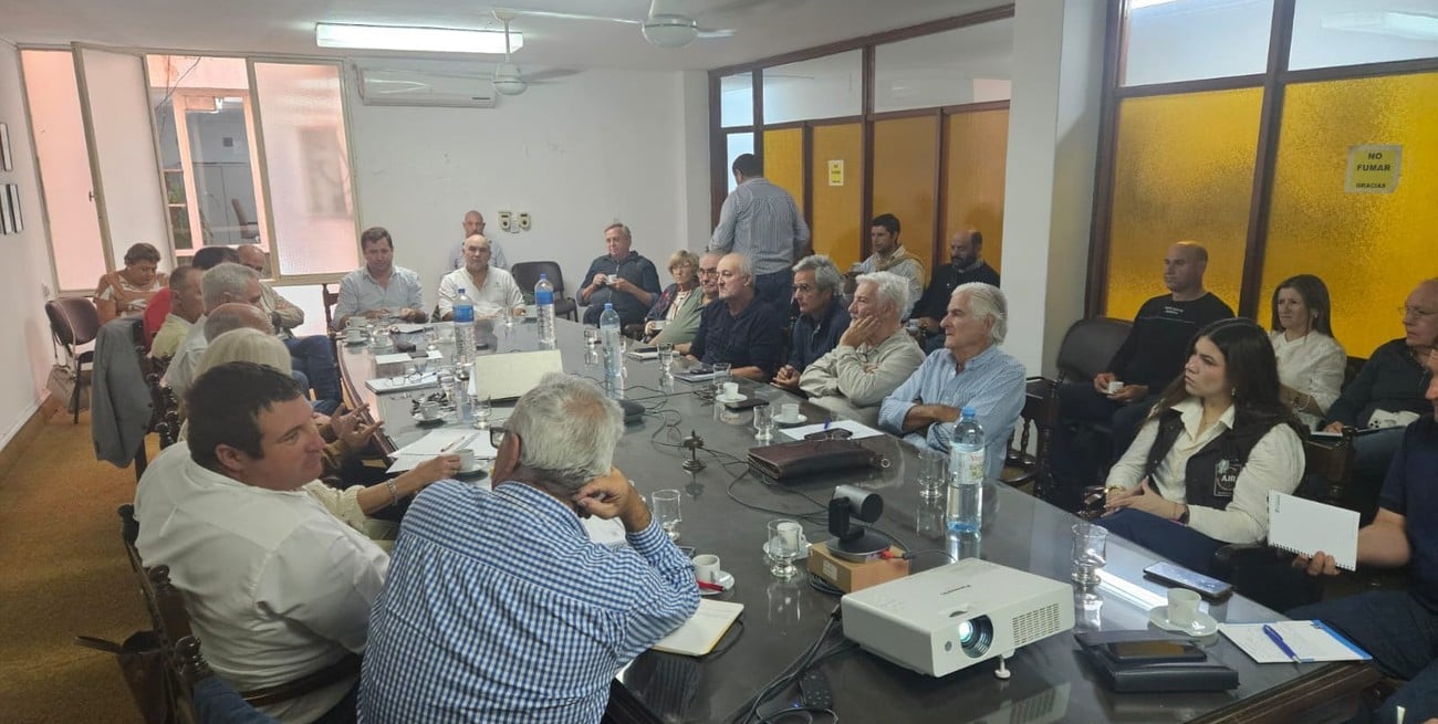 El campo santafesino debatió reformas, clima y mercados en el Consejo de CARSFE