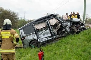 La policía usó un desfibrilador en Manninger, pero no pudieron reanimarlo.