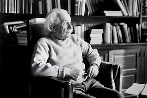 Albert Einstein (1879-1955). Físico teórico, matemático,profesor y diplomático alemán de origen judío, nacionalizado después suizo, austriaco y estadounidense. Se lo considera el científico más importante, conocido y popular del siglo XX.