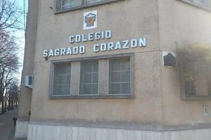 Directivos del colegio y autoridades provinciales trabajan en conjunto para investigar la situación.