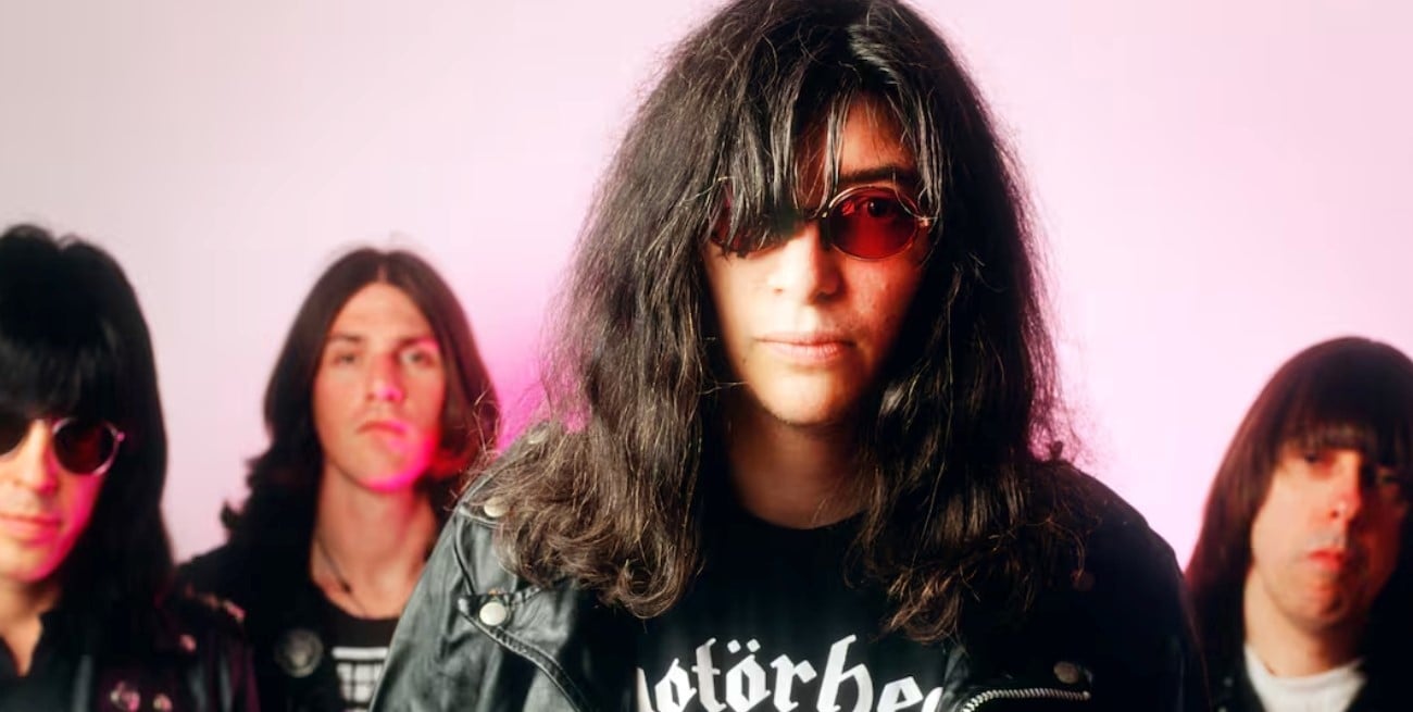 Joey Ramone: el antihéroe que transformó su vulnerabilidad en una pared de sonido