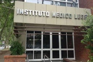 Instituto de Medicina Legal, dependiente del Poder Judicial.