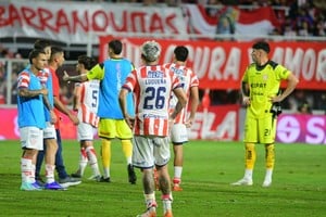 Unión-Newell's | Torneo Apertura Fecha 15 | Estadio 15 de Abril. Foto: Manuel Fabatia