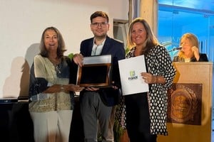 Franck celebró los 100 años de su biblioteca, símbolo de cultura y comunidad