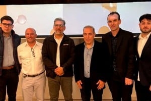 En la Sociedad Rural de Rafaela, Induquimika presentó a Biotek Petrol y su solución para hidrocarburos.