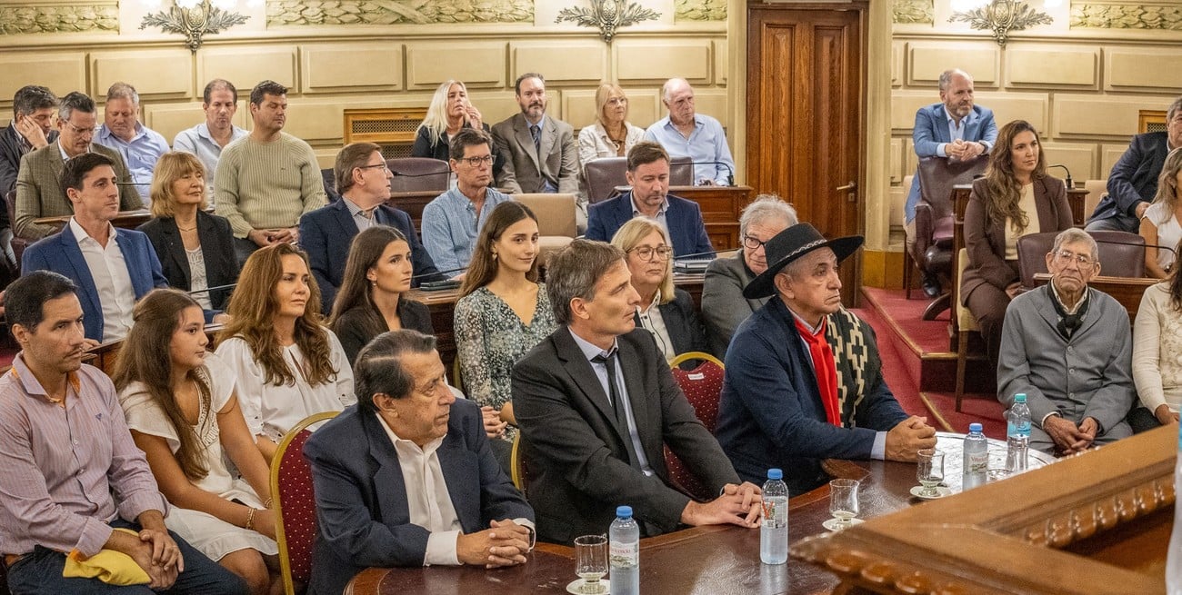 Reconocimiento del Senado a dos médicos santafesinos