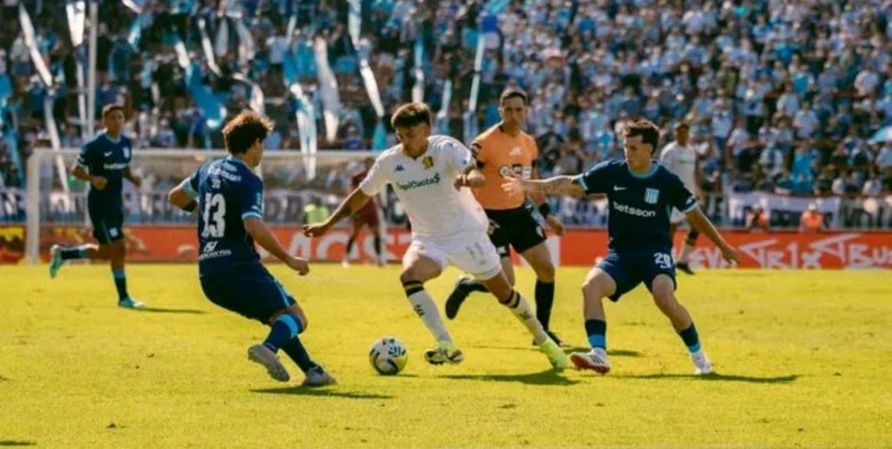 Aldosivi y Racing no pasaron del empate en Mar del Plata