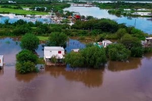 Así lucía la zona del camping municipal de Esperanza. Gentileza Play TV/Eduardo Falkenberg
