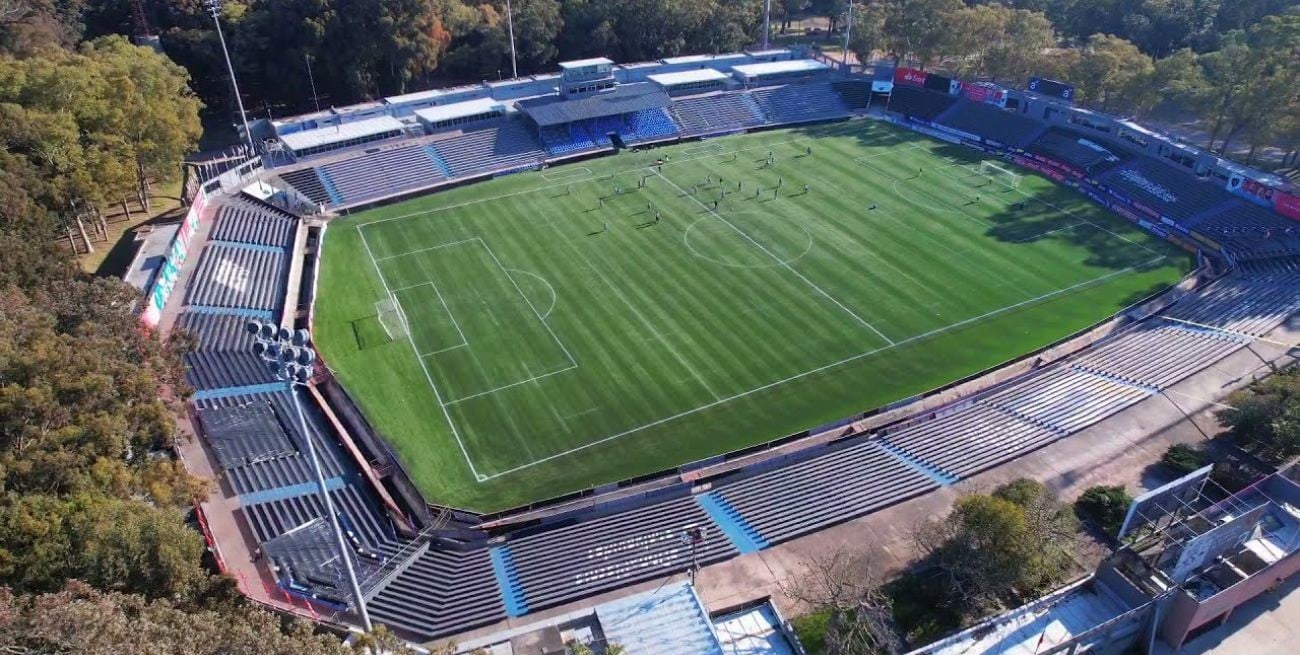 Capibaras juega al rugby donde este mismo sábado hubo fútbol
