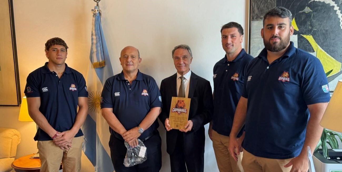 Uruguay: el embajador argentino recibió al rugby de Capibaras XV