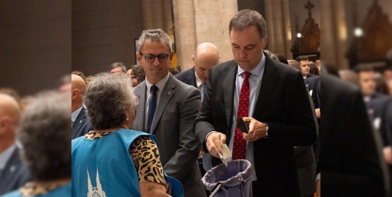 Adorni y Kicillof coincidieron en la misa por el Papa Francisco ante la ausencia de Villarruel