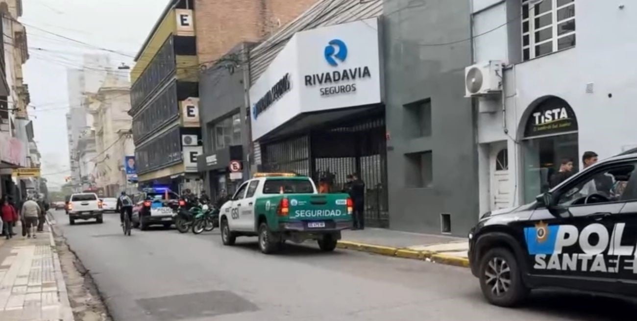 Agredieron a un inspector municipal y la acusada dijo ser policía