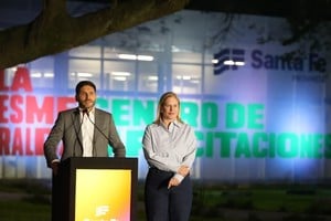 Pullaro en La Esmeralda: "En tiempos de no inversión, esta obra en Santa Fe es revolucionaria"