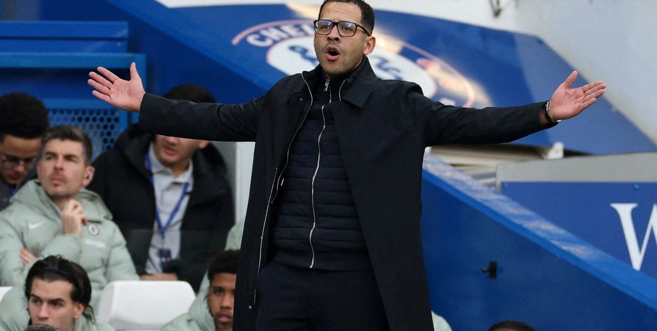 Chelsea echó a Rosenior tras una racha histórica y ya tiene DT interino
