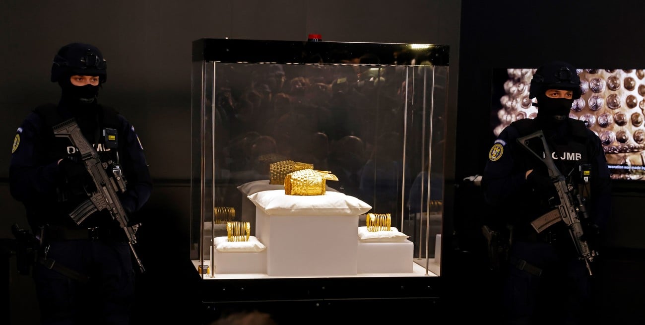 Rumanía recuperó tres piezas de arte milenarias robadas en 2025 de museo en Países Bajos