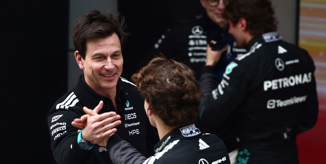 Toto Wolff se anticipa para la batalla Antonelli-Russell en Mercedes