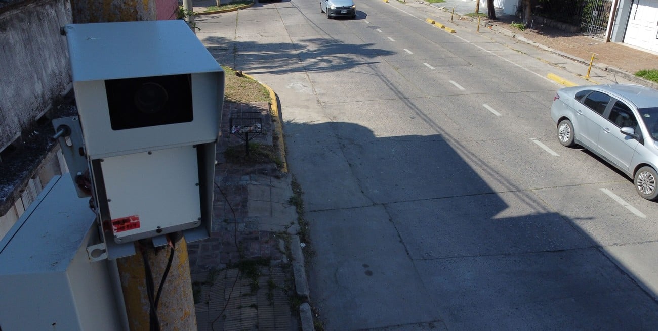 La Corte rechazó la queja del municipio por la absolución de una conductora que recibió 13 fotomultas